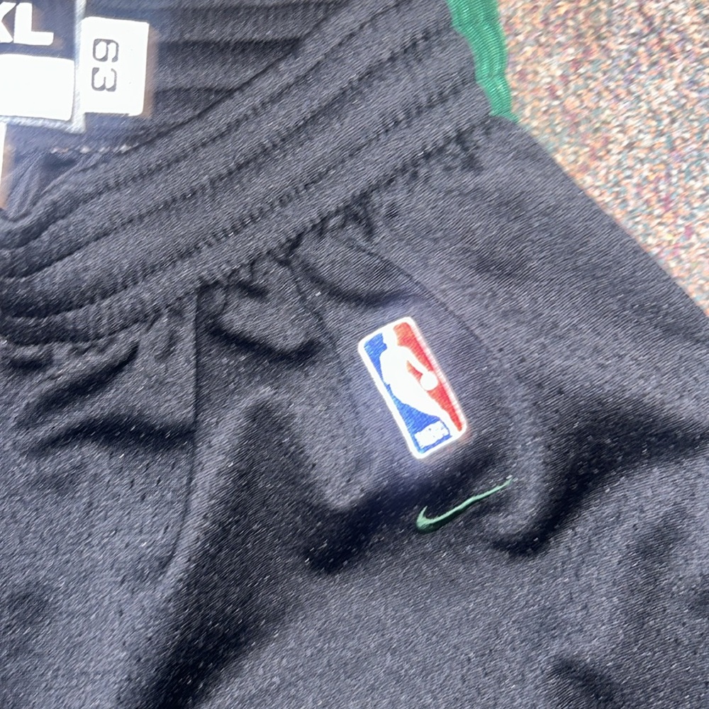 Nike NBA basketball shorts - Picture 2 of 6